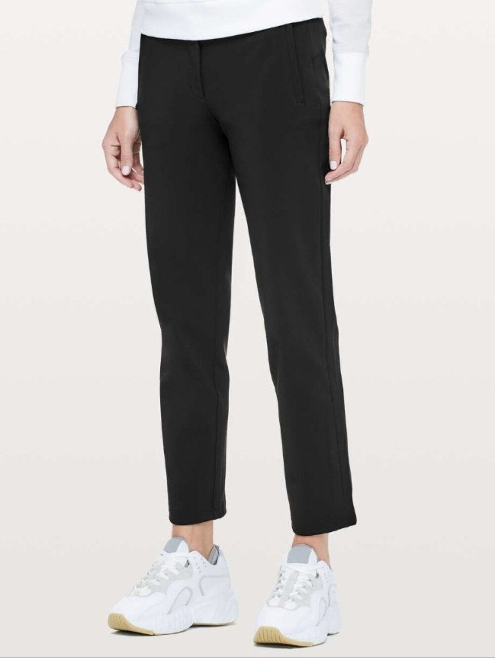 Lululemon On The Move Pant *27 Inseam. Mid Rise. Classic. Black. Size 6.